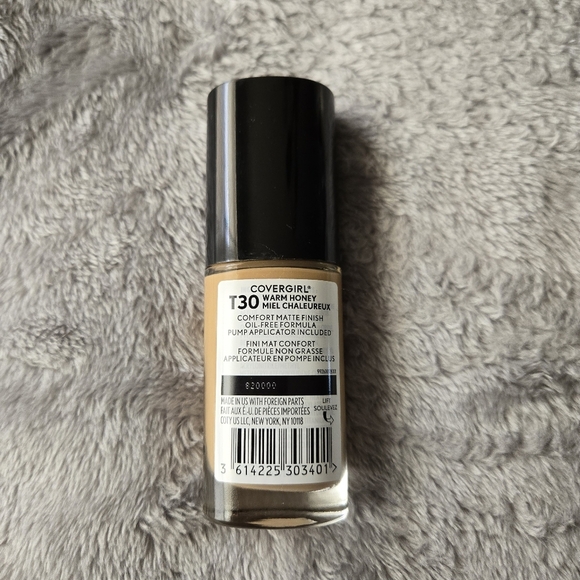 Cover Girl-TruBlend Matte Made Liquid Foundation-T 30 Warm Honey - Picture 4 of 5